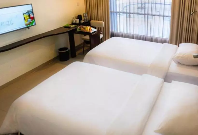 Hotel Primebiz  Cikarang