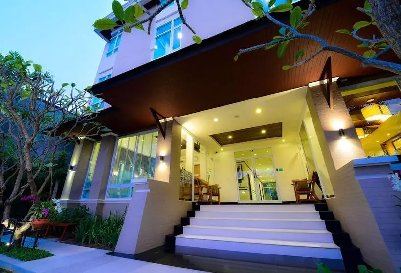 هتل Rapeepan Ville