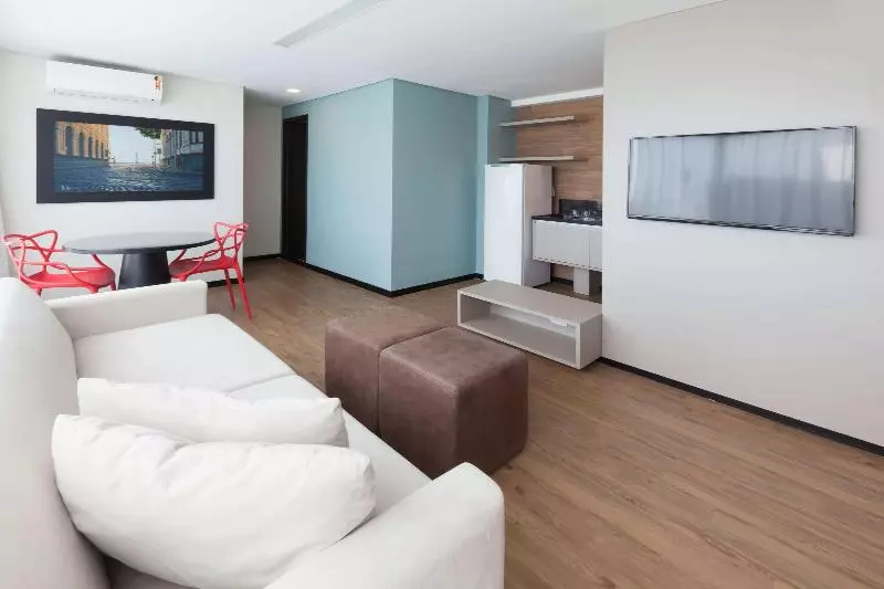 호텔 Roomo Praia De Boa Viagem Residencial