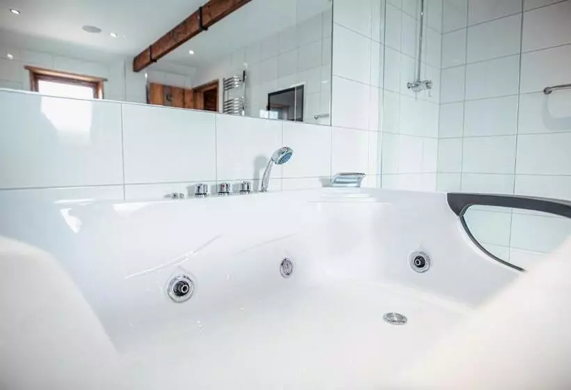 Отель South Causey Inn