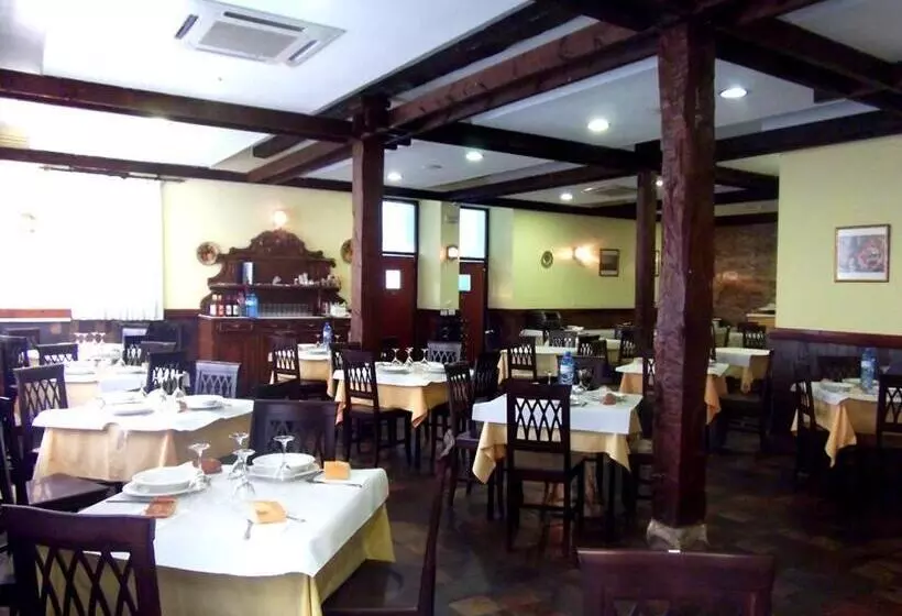 فندق Termas De Liérganes