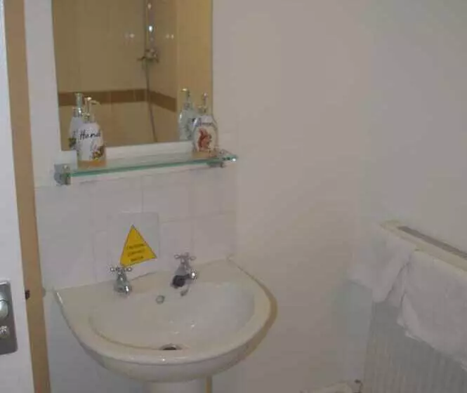 Отель The Queen Victoria