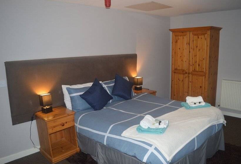 Отель The Queen Victoria