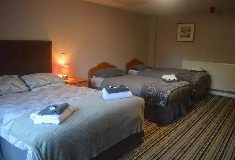 Отель The Queen Victoria