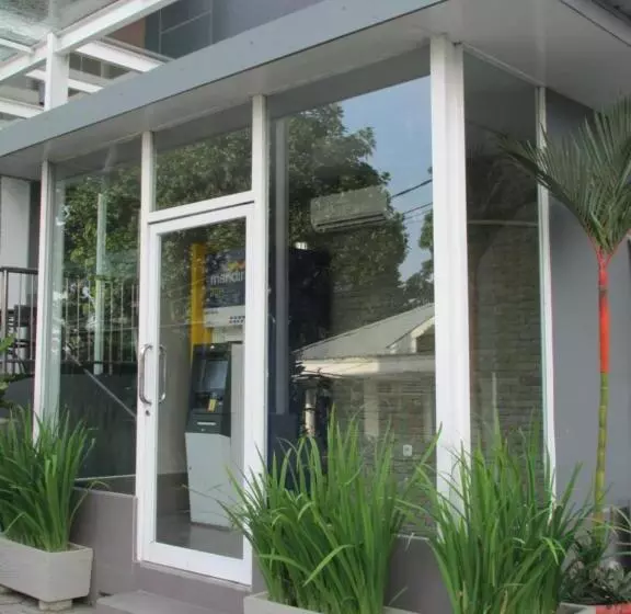 Dk Belstar Hotel Belitung