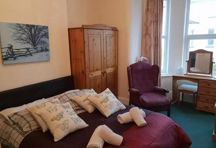 Majatalo Breken Guest House