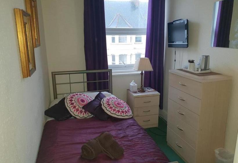 פנסיון Breken Guest House