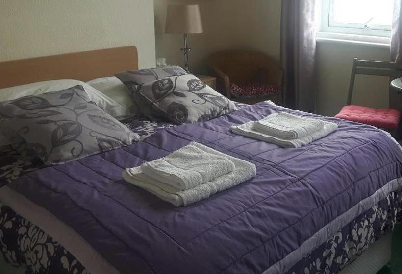 פנסיון Breken Guest House