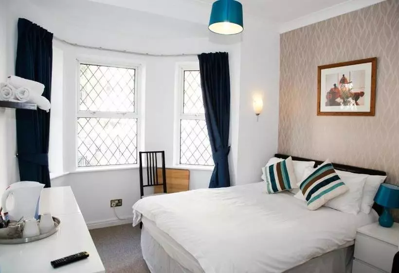 پانسیون Polygon Villas Guest House