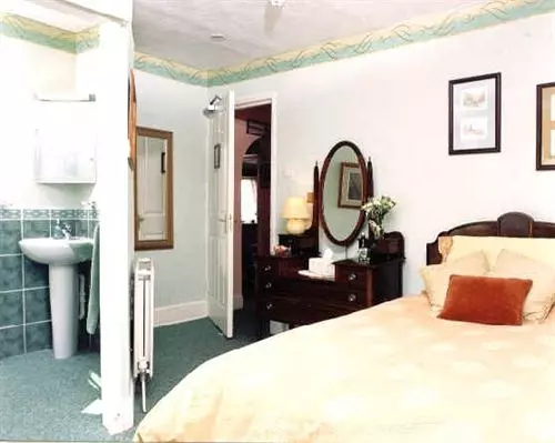 پانسیون Websters Bed & Breakfast