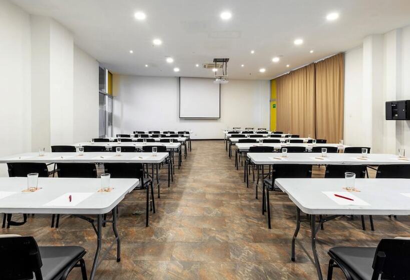 Pop Art Hotel Clc Mamonal Cartagena