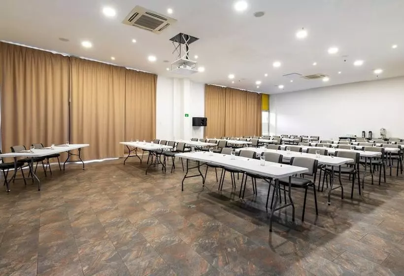 Pop Art Hotel Clc Mamonal Cartagena