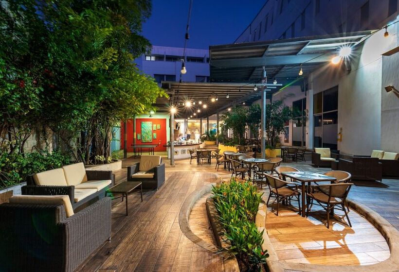 Pop Art Hotel Clc Mamonal Cartagena