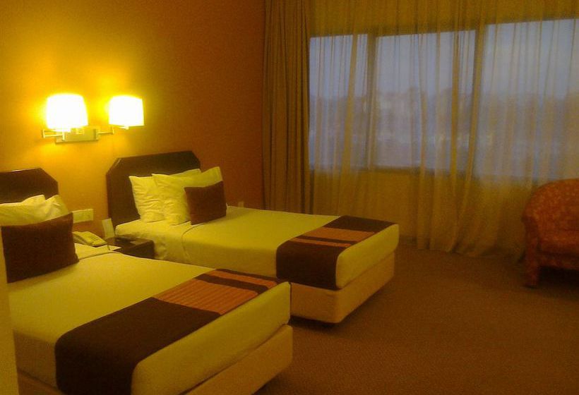 בית מלון כפרי Rhr  @ Uniten