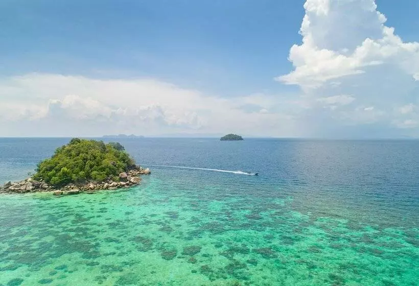 Serendipity Beach Resort Koh Lipe