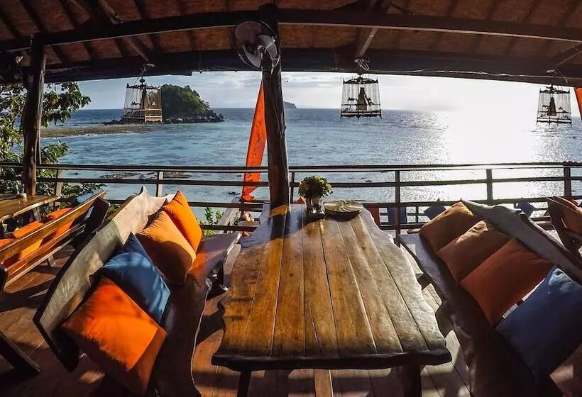 Serendipity Beach Resort Koh Lipe