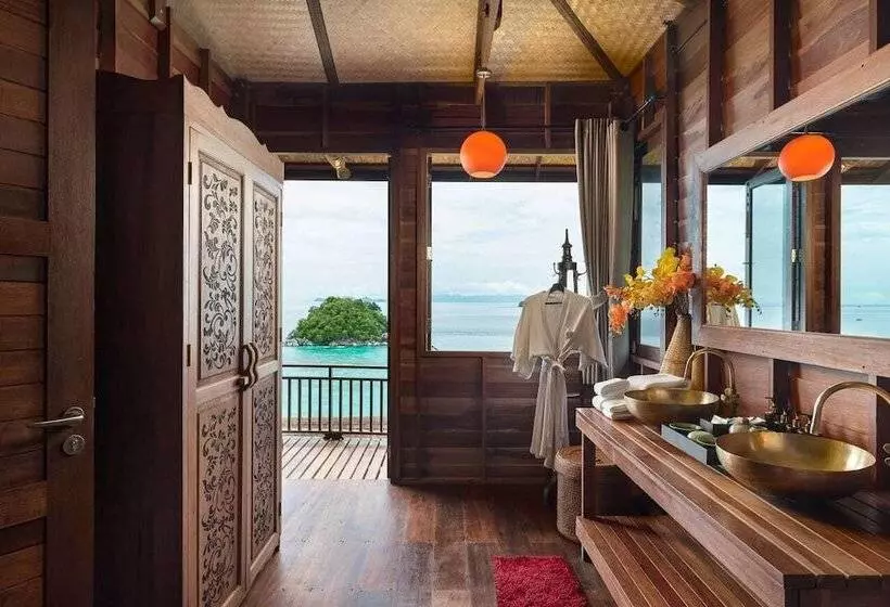 Serendipity Beach Resort Koh Lipe