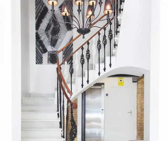 Soho Valencia Apartments