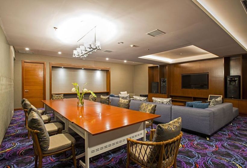 Surya Hotel & Cottages Prigen