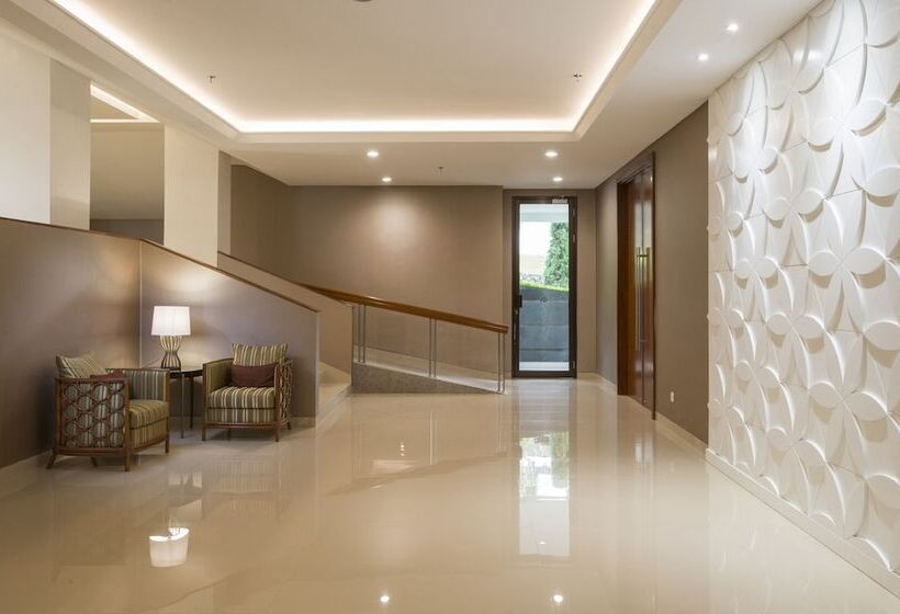 Surya Hotel & Cottages Prigen