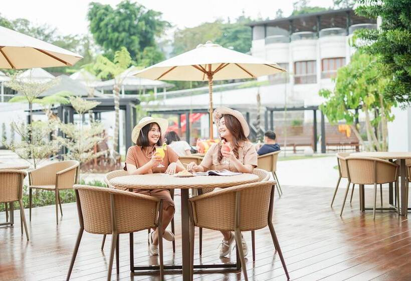 Surya Hotel & Cottages Prigen