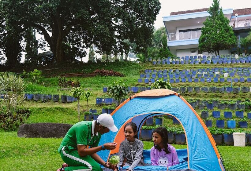 Surya Hotel & Cottages Prigen