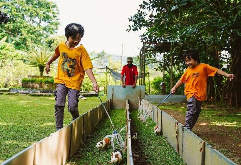 Surya Hotel & Cottages Prigen