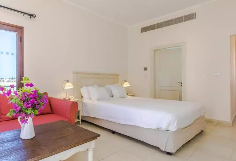 Hotelli Aliathon Ionian