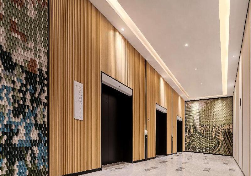 Hotel Voco Hefei Binhu, An Ihg