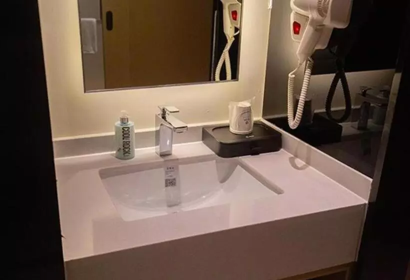 Hotelli City Comfort Inn Enshi Wuyangba