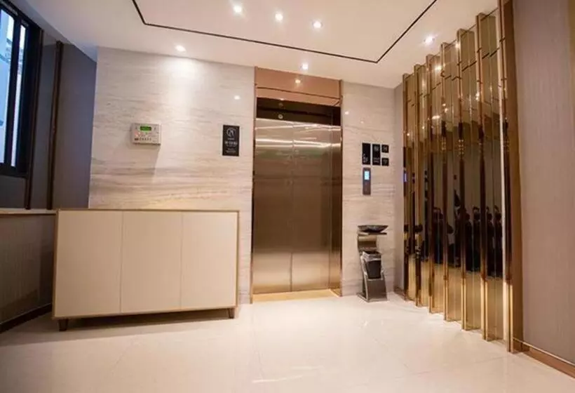 Hotelli City Comfort Inn Enshi Wuyangba