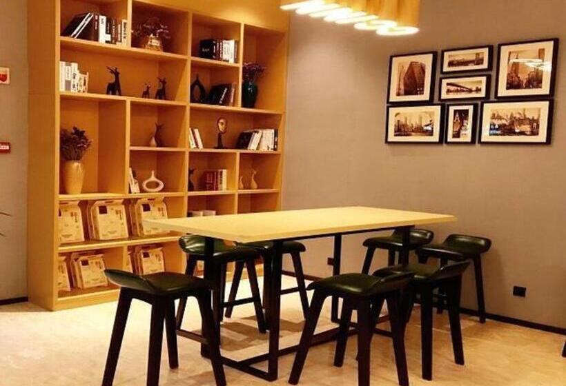 Otel City Comfort Inn Nanzhang Bus Station