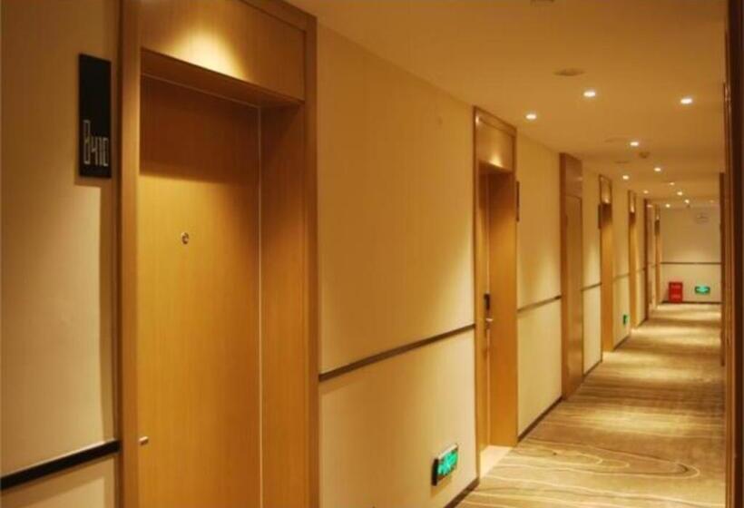 Otel City Comfort Inn Nanzhang Bus Station