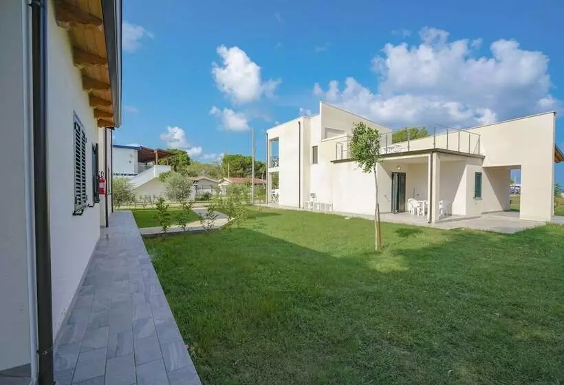 Hotelli Emmesse Di Miceli Michele & C. Sas