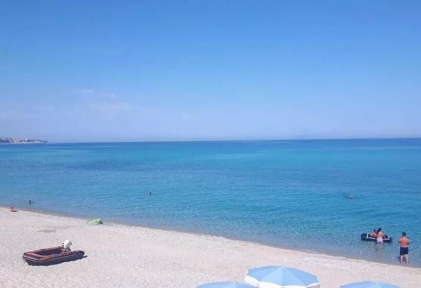 Hotelli Emmesse Di Miceli Michele & C. Sas