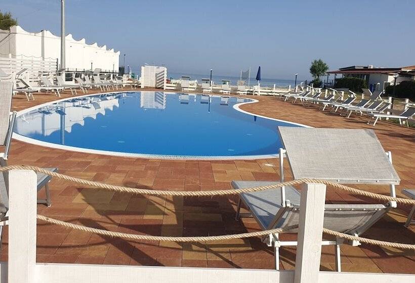 ホテル Emmesse Di Miceli Michele & C. Sas