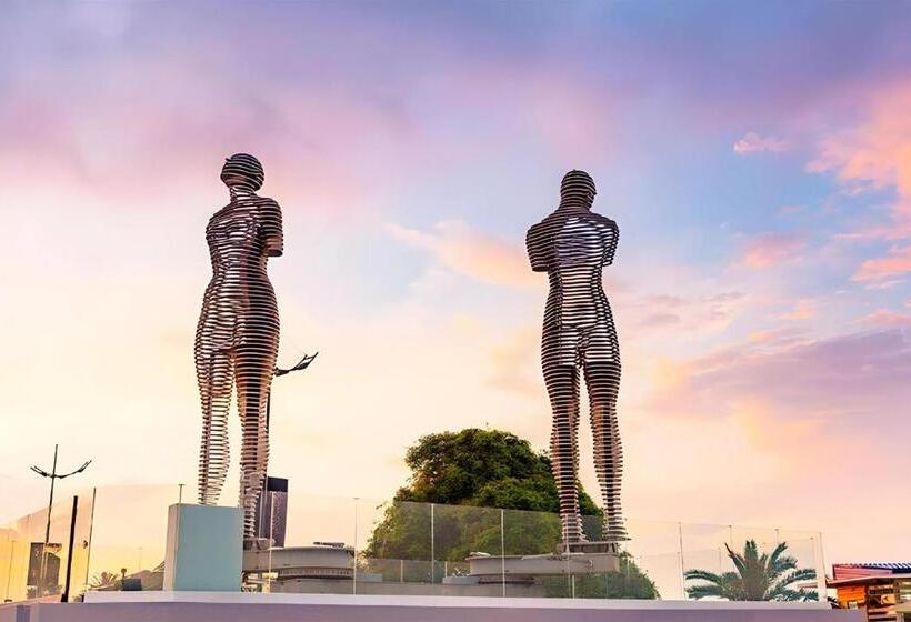 هتل Orbi City Beach