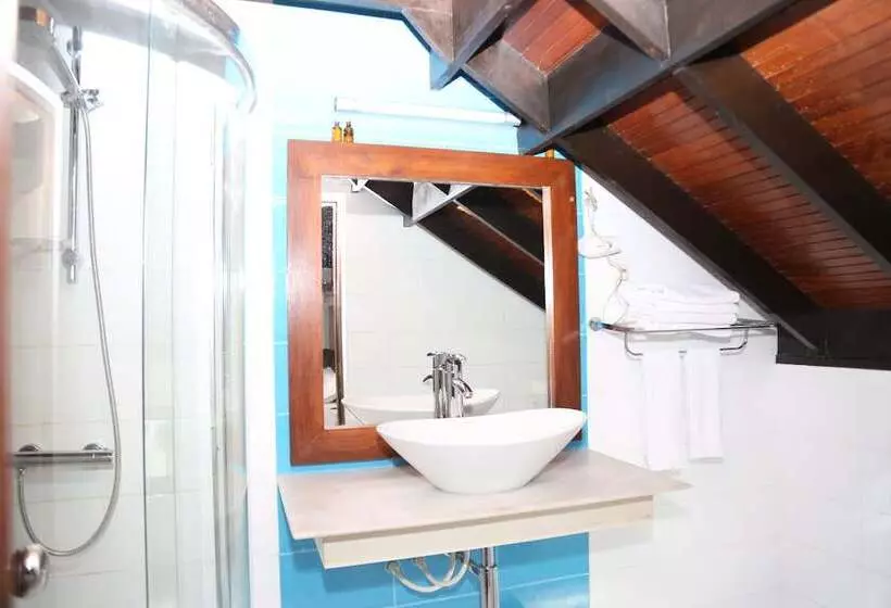 هتل Pandanus Villa