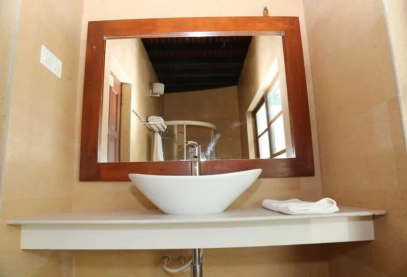 هتل Pandanus Villa