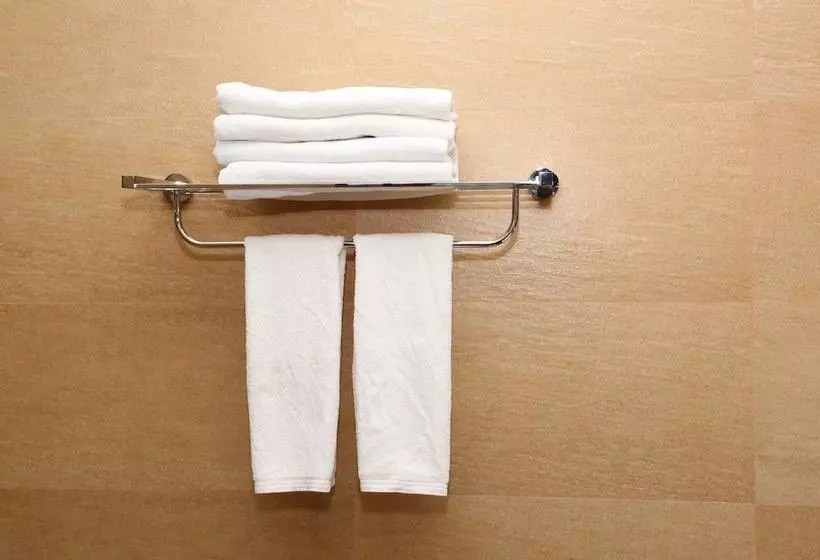 هتل Pandanus Villa