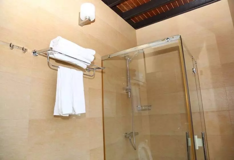 هتل Pandanus Villa