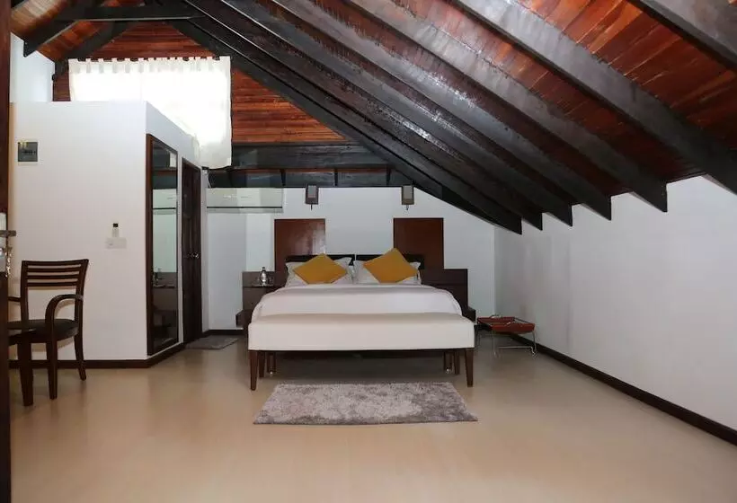هتل Pandanus Villa