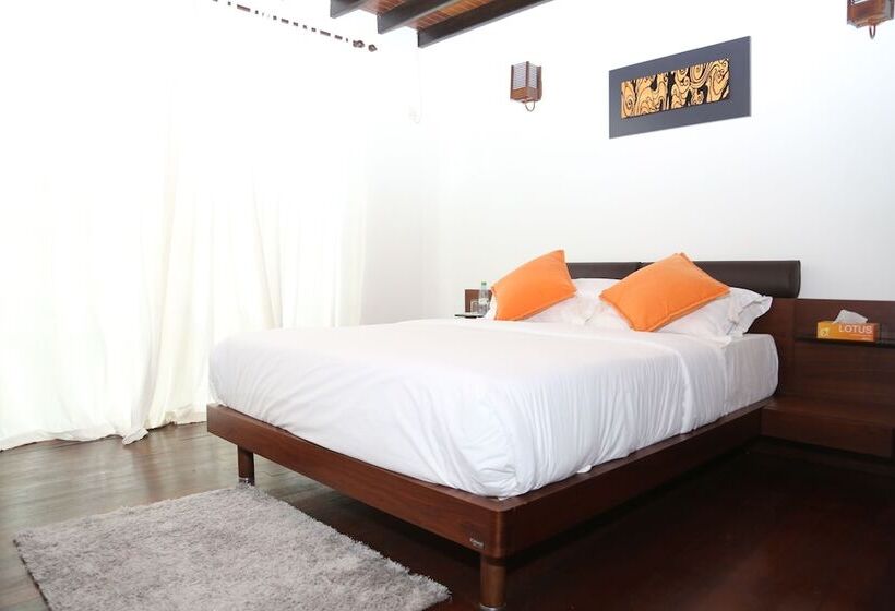 هتل Pandanus Villa