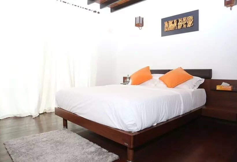 هتل Pandanus Villa