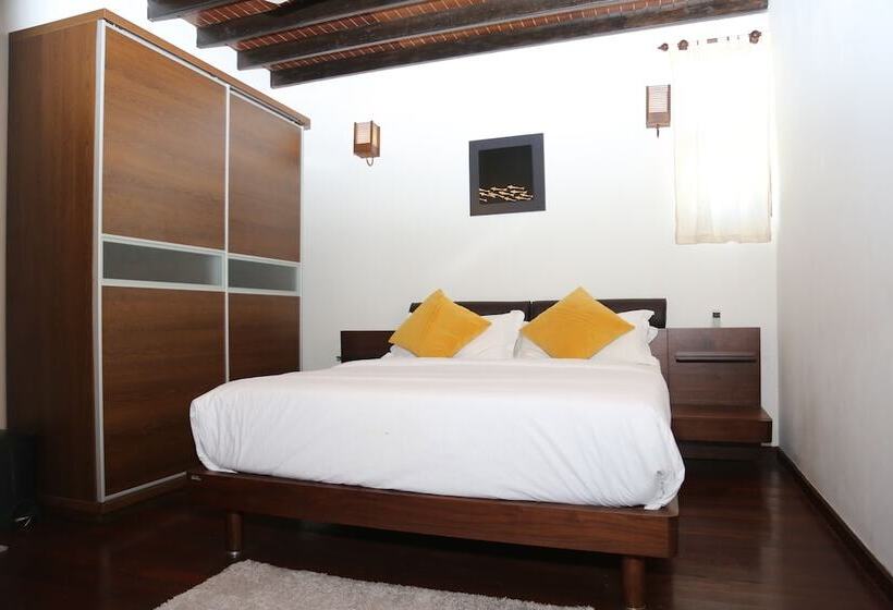 هتل Pandanus Villa