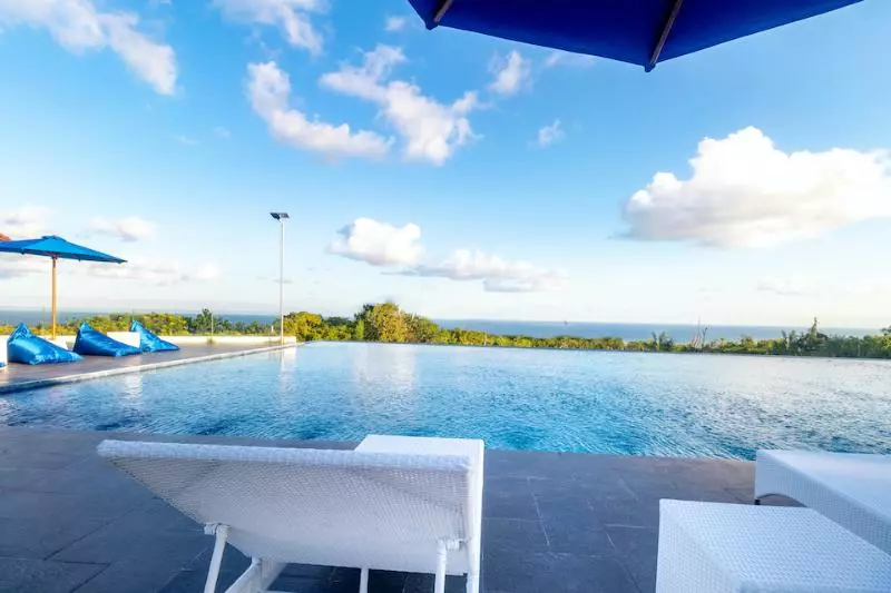 Hotelli Surya Melasti Beach Villa