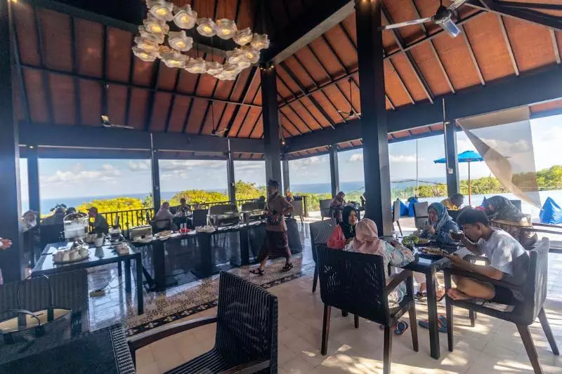 Hotelli Surya Melasti Beach Villa