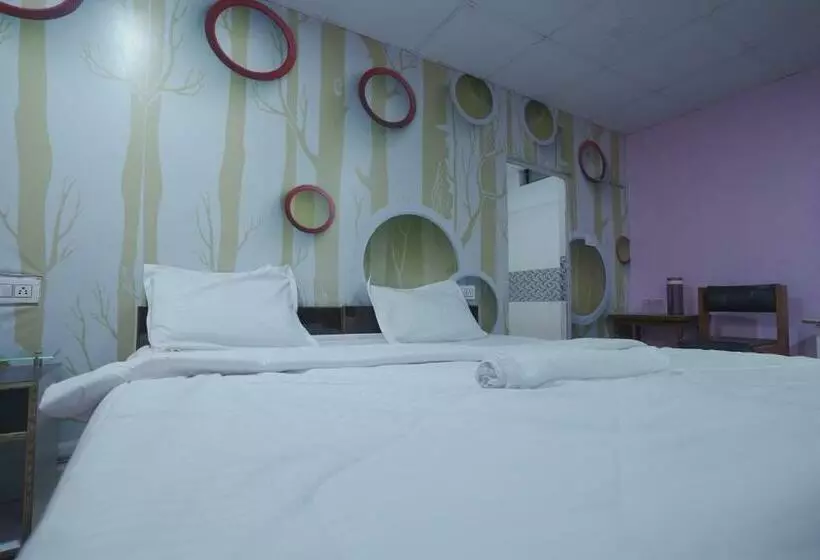 ホテル N C Continental By Wb Inn
