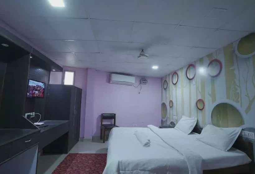 ホテル N C Continental By Wb Inn