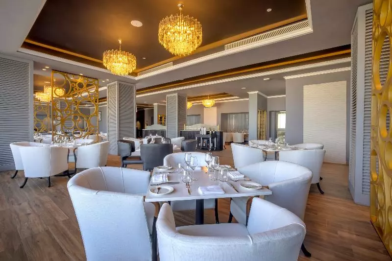 Hotelli Royalton Splash Riviera Cancun, An Autograph Collection Allinclusive Resort